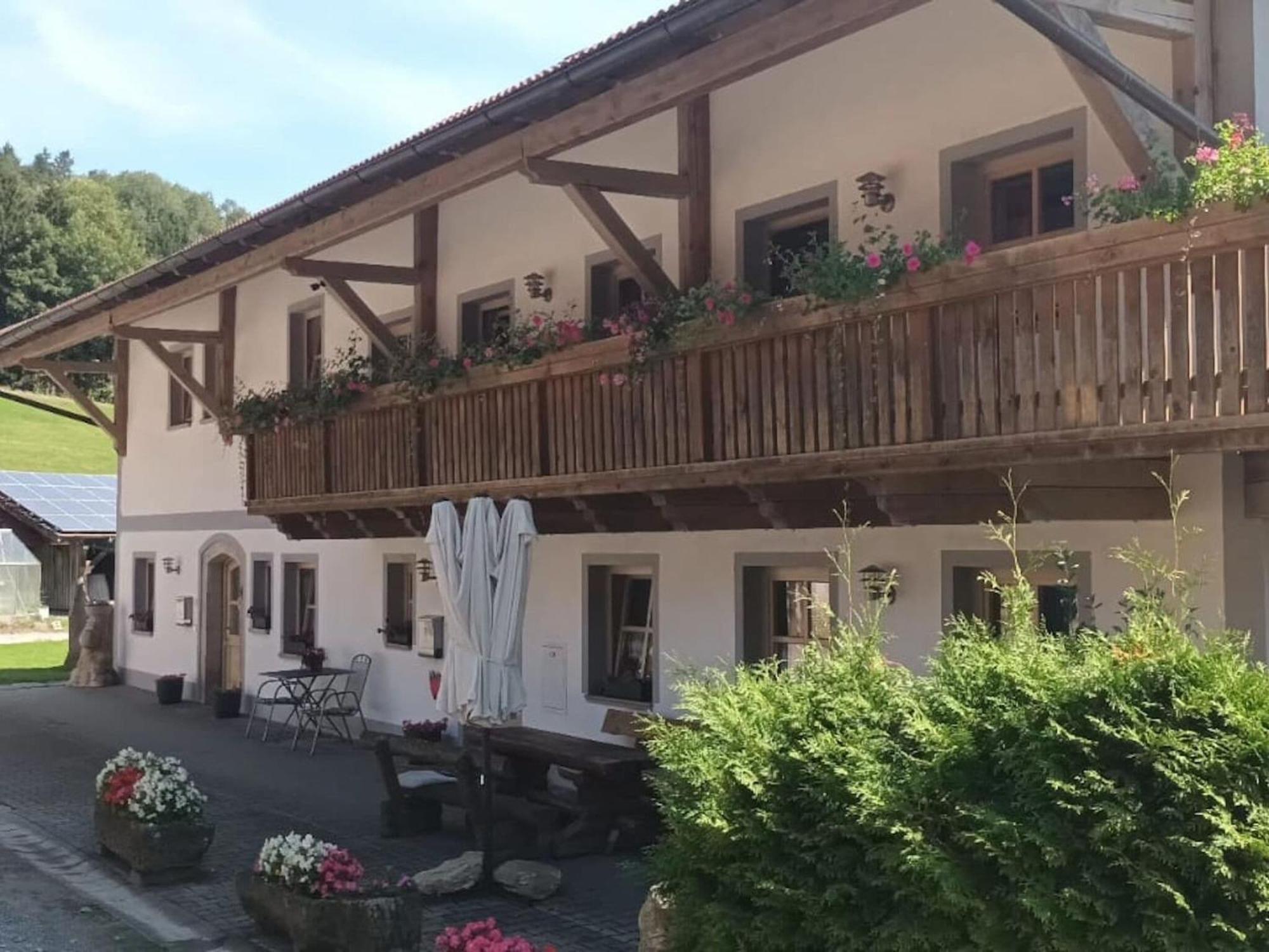 Ferienwohnung Im Bayerischen Wald Mit Terrasse ヴィヒタッハ エクステリア 写真
